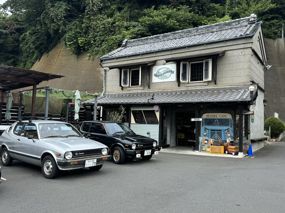 metaboric1970's tweet image. 待ち焦がれてたランデブー
やっと実現しました😋
#シャレード 
#シャレードクーペ 
#2shot