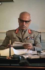 Αν οι Έλληνες γνώριζαν την αληθινή ιστορία, δεν θα υπήρχε δεξιά στην Ελλάδα.

Η προδοσία και η αδράνεια της δεξιάς πολιτικής σκηνής οδήγησαν στην στην ΠΡΟΔΟΣΙΑ που συνέβη σαν σήμερα το 1974.

Ακολουθεί thread 🧵 για την προδοσία της ΚΥΠΡΟΥ