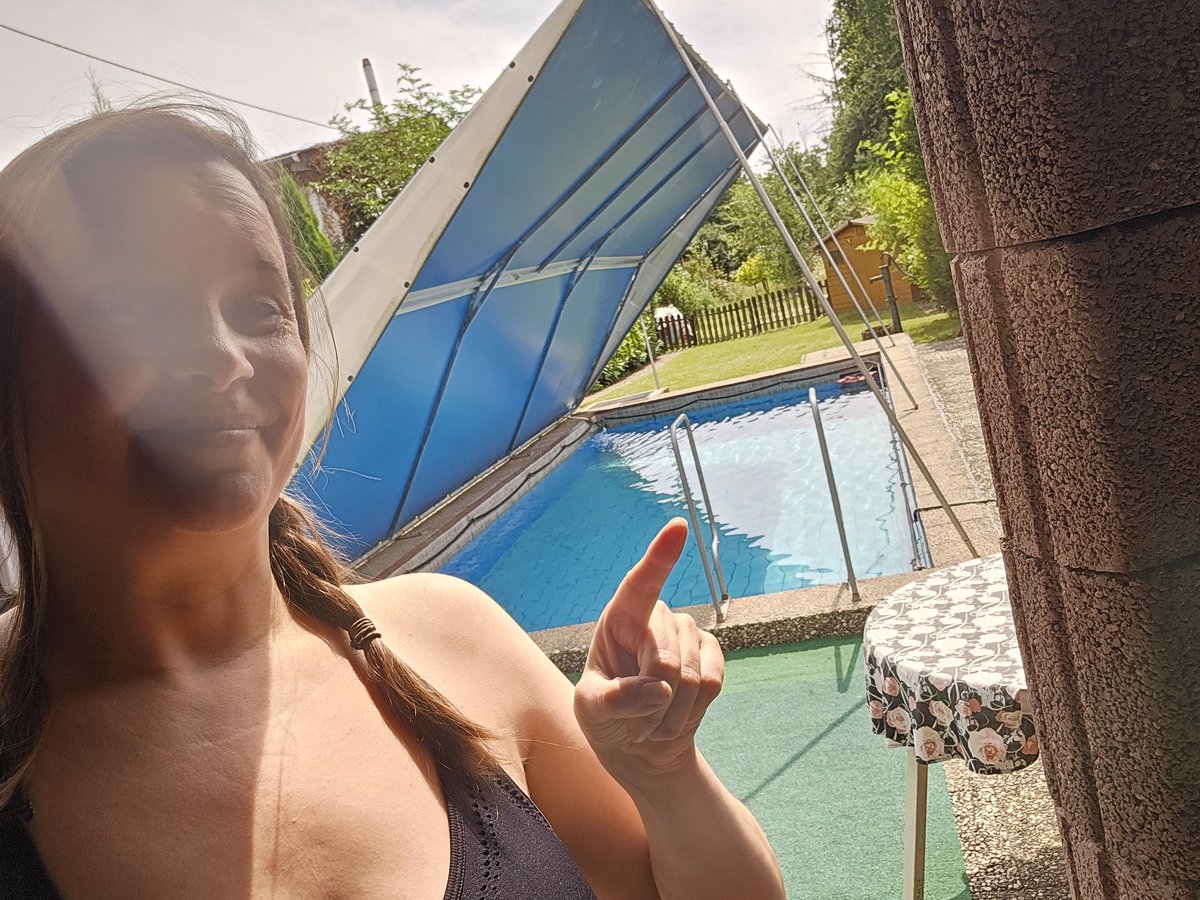 Mittagspause.
Alles gaaaaanz schlimm hier....