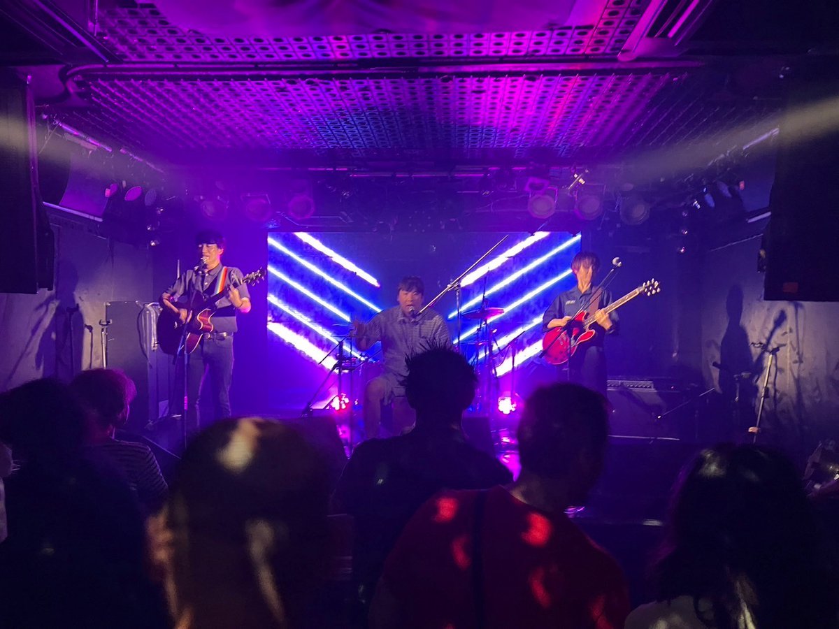 Climbers123's tweet photo. 7月14日（日）稲毛K's Dream

1.Gorilla Book
2.Naive Girl
3.I Did Harm
https://t.co/yctG0d15OR Down
https://t.co/6kODh7R0R4's Too Dry And It's Cut
アンコール Naive Girl

最後の瞬間まで、Climbersを思いっきりぶつけました！ https://t.co/OV0oNkBMjm