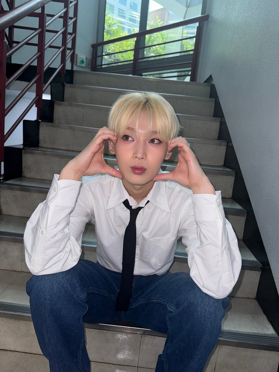 enhypenweverse's tweet photo. [ #선우’s Post ] 240715

#SUNOO: 🤍💛💙🖤

(1/2)

@ENHYPEN_members @ENHYPEN #ENHYPEN #엔하이픈 https://t.co/aLlX6NRN9d