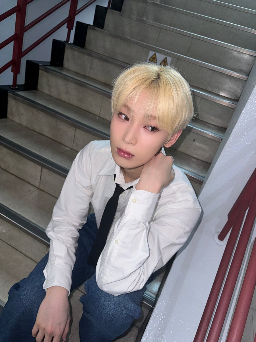enhypenweverse's tweet photo. [ #선우’s Post ] 240715

#SUNOO: 🤍💛💙🖤

(1/2)

@ENHYPEN_members @ENHYPEN #ENHYPEN #엔하이픈 https://t.co/aLlX6NRN9d