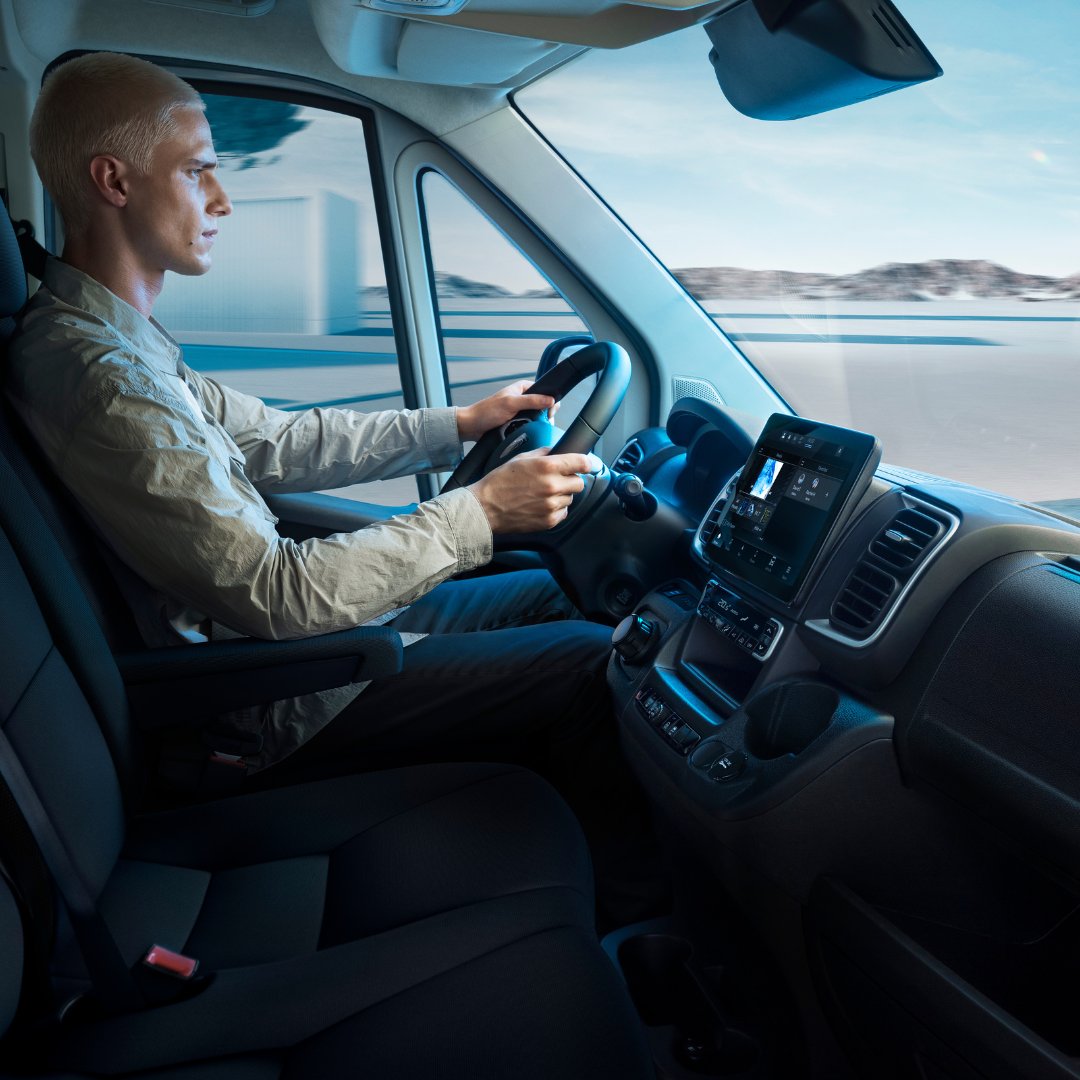 OSVMotoringNews's tweet image. Need to upgrade your #workvan? The #PeugeotBoxer offers big payload capabilities and a punchy, frugal engine.

Should you buy the #Peugeot Boxer as your next work van? Don't miss our short review to find out 👉 bit.ly/3LmIenK