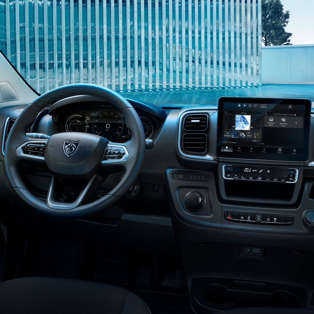 OSVMotoringNews's tweet image. Need to upgrade your #workvan? The #PeugeotBoxer offers big payload capabilities and a punchy, frugal engine.

Should you buy the #Peugeot Boxer as your next work van? Don't miss our short review to find out 👉 bit.ly/3LmIenK