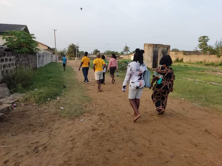 OngAldd's tweet photo. En attendant de vous faire vivre ces merveilleux moments, recevez quelques images de l'ambiance de la première journée des participants.
#WeekendEnVoyage #Voyage #EducationJeunes #Numérique #DSSR #Tourisme #ProtectionEnvironnement #ongaldd https://t.co/n5Wnlrjzm5