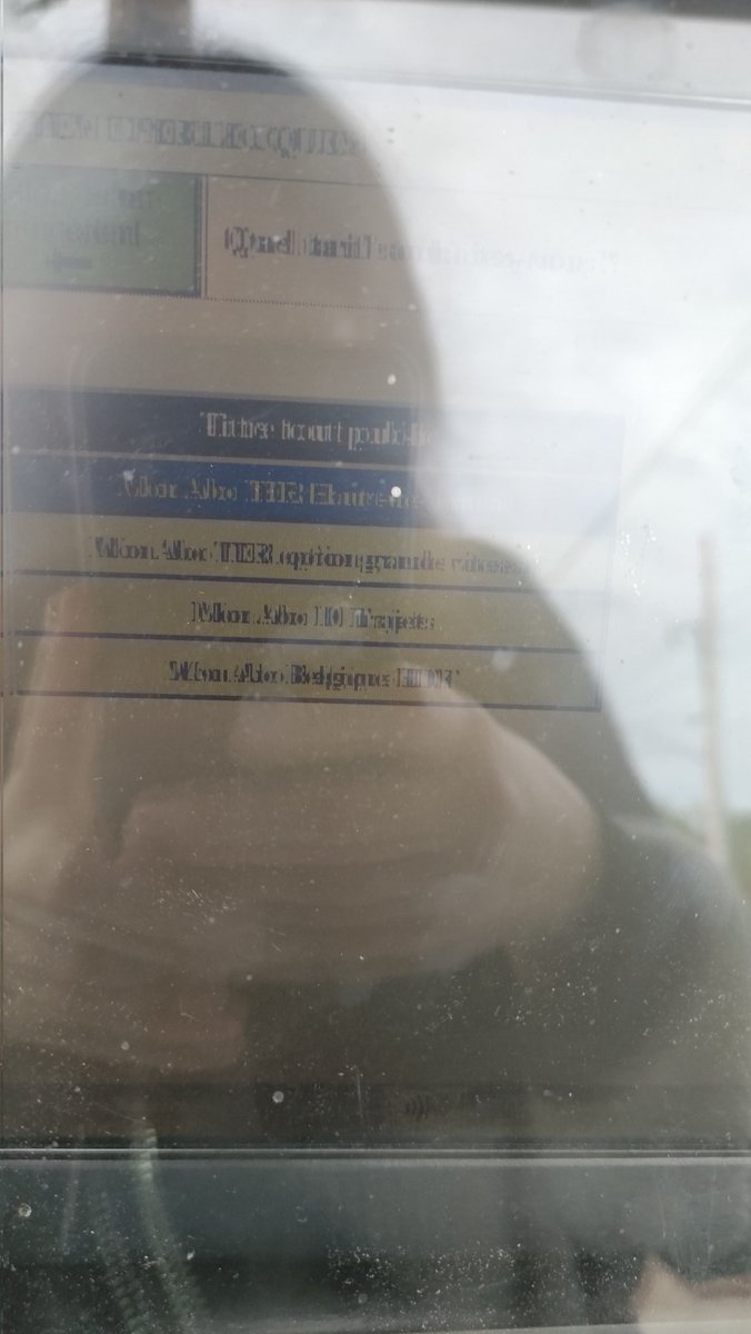 Bonjour <a href="/TERHDF/">TER Hauts-de-France</a>, petit problème d'affichage pour la borne en gare de Watten Eperlecques ! Bonne journée !