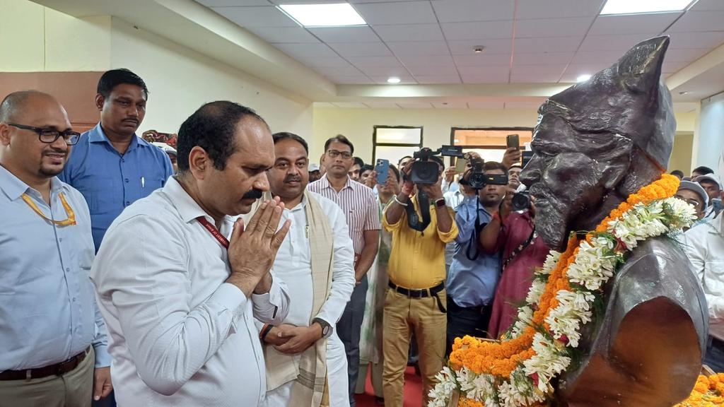 LRMWWDBihar's tweet photo. आज दशरथ मांझी, श्रम एवं नियोजन अध्ययन संस्थान में बिहार कौशल विकास मिशन द्वारा आयोजित विश्व युवा कौशल दिवस 2024 कार्यक्रम का दीप प्रज्ज्वलित कर उद्घाटन करते श्री संतोष कुमार सिंह, माननीय मंत्री, श्रम संसाधन विभाग (1/2)
#LabourResourcesDept
#Worldskillday
#skillindia https://t.co/us5idchm8l