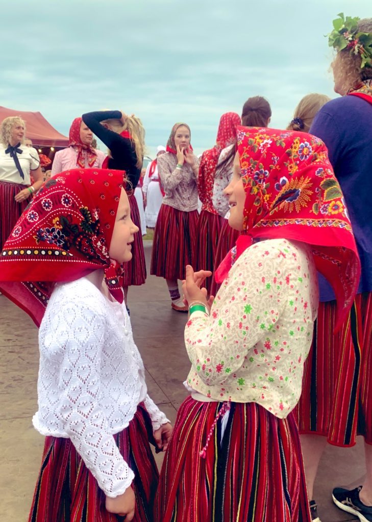Aitäh #Estonia ❤️2 years in UN roles, serving at edges of a warzone, volunteering in another, my heart was heavy with sadness of pain witnessed. To heal I journeyed to the island of #Kihnu a community where women lead, harmony is valued &amp; energy of creation jointly set in motion.