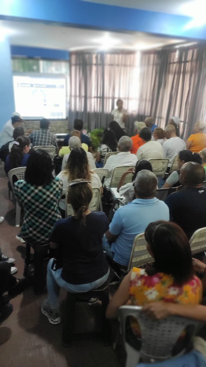 #URGENTE y necesario que exista una socialización entre Capitán, testigos principales, suplentes y demás equipo del centro de votación, para lograr realmente un equipo integral cada Capitán debe manejar los listados de su estructura y hacer el trabajo de campos de sus electores.