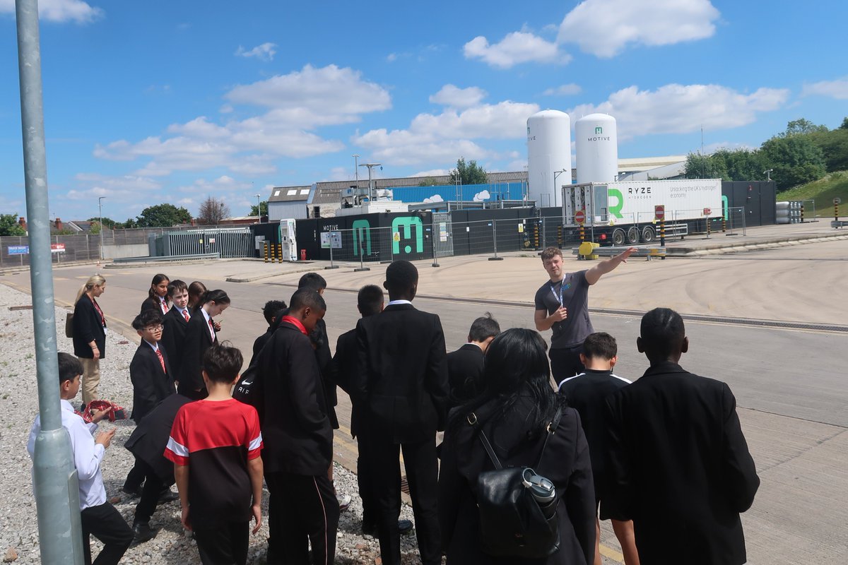 We recently hosted the final group of Year 7 students from the University of Birmingham School. It was our last group from UOB, and their enthusiasm and curiosity were truly inspiring. Developing our STEM school program and seeing its impact has been incredibly rewarding🌍