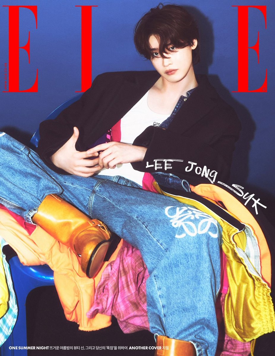 ELLE_KOREA's tweet photo. #ELLEcoverstar #이종석 

이종석과 지젤이 머문 여름의 낮과 밤. 엘르 8월호 더블커버 장식 !

🔗https://t.co/14DpXllFH9 https://t.co/i1wSulwAiO