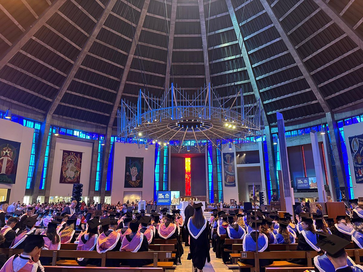 LivUni's tweet photo. It’s ✨Graduation Week✨! Huge congratulations to all our #ClassOf2024 graduates who we’re welcoming onto campus this week - we’re so proud of all you’ve achieved! 

Take a look at everything you need to know about Graduation Week 🎓 >>> https://t.co/AQrEPgLzZM

#LivUniGrad https://t.co/4SXI7O0OOc