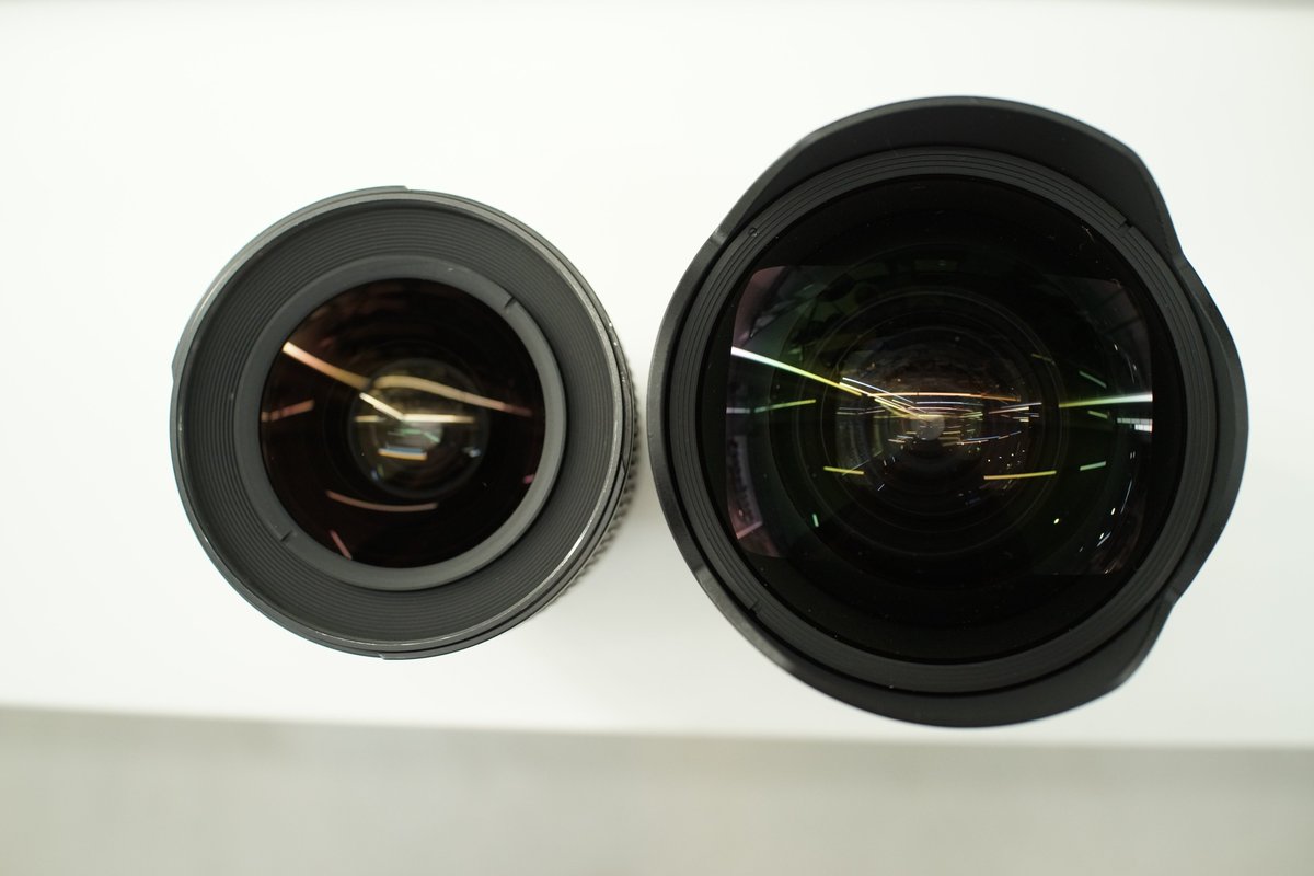 sanpoucamera's tweet image. 1996年 EF17-35ｍｍF2.8L USMが登場する
1997年 AF1735ｍｍ F3.5 Gが登場する
遅れること2年の1999年AF-S ED17-35mmF2.8Dが
Nikonから登場した
2007年世界初の大口径広角ズーム
AF-S ED14-24mmF2.8Gが登場した
短焦点のみであった14ｍｍｍからのF2.8ズーム
登場に衝撃は今も覚えている
＃14ｍｍ