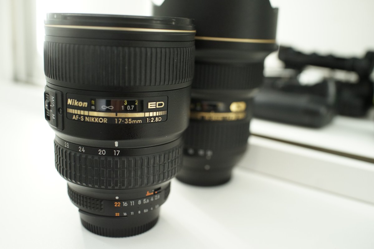 sanpoucamera's tweet image. 1996年 EF17-35ｍｍF2.8L USMが登場する
1997年 AF1735ｍｍ F3.5 Gが登場する
遅れること2年の1999年AF-S ED17-35mmF2.8Dが
Nikonから登場した
2007年世界初の大口径広角ズーム
AF-S ED14-24mmF2.8Gが登場した
短焦点のみであった14ｍｍｍからのF2.8ズーム
登場に衝撃は今も覚えている
＃14ｍｍ