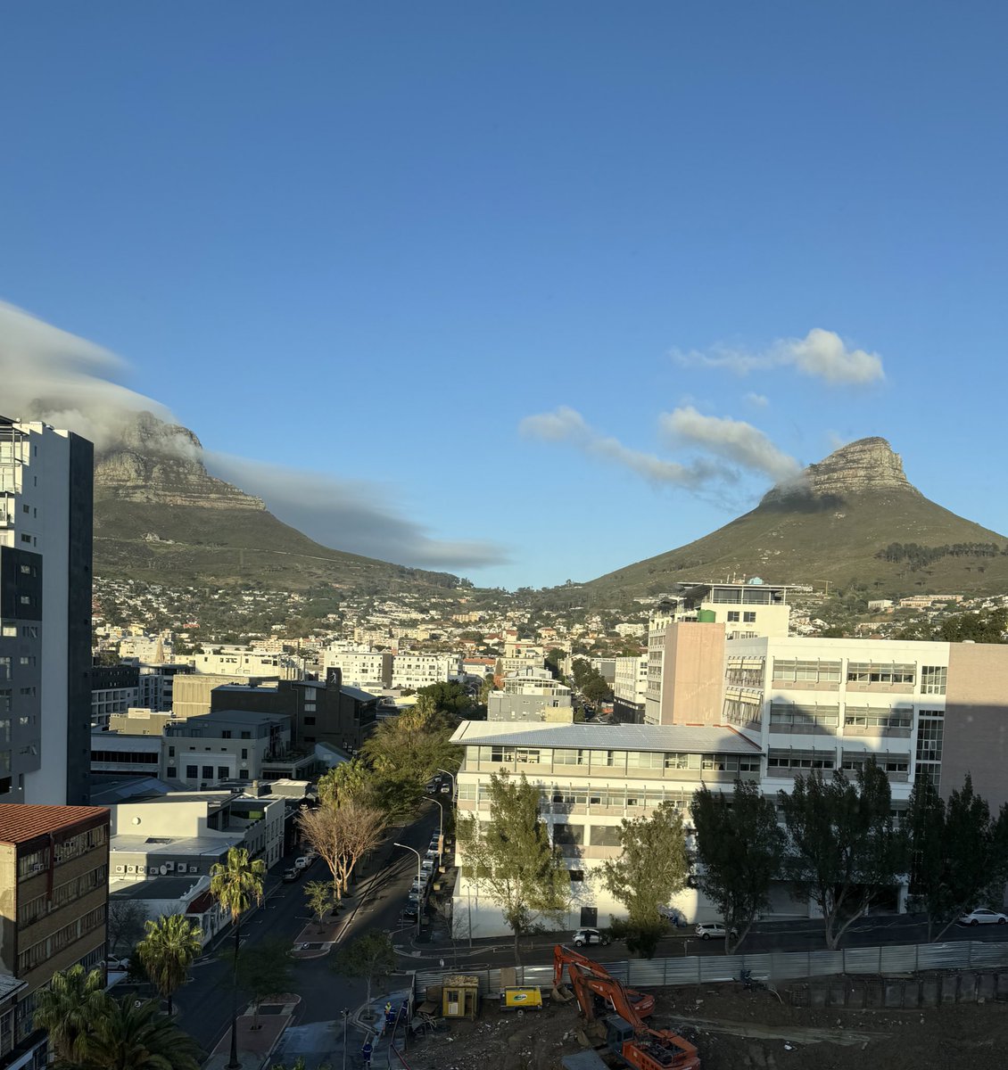 PiggottTrips's tweet photo. Our time in Cape Town 🏔️finished with an amazing day. Aquarium, shopping, watching England U20 in the Rugby World Cup, dinner at the Waterfront to watch the Euros final 🥲. An incredible 4days and the kids have been AMAZING!
Off to Pretoria now ✈️ https://t.co/2hWeusr3qW
