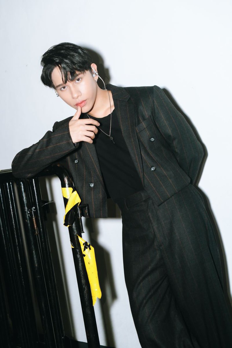 143yesmylove's tweet photo. [📸:YML_RZ] RZ at the First VitaPlus 22nd Midyear Celebration. 🎊 

👔: @edrickpaz 

#143YesMyLove #YesMyLove_RZ https://t.co/wKKwkuqIxg