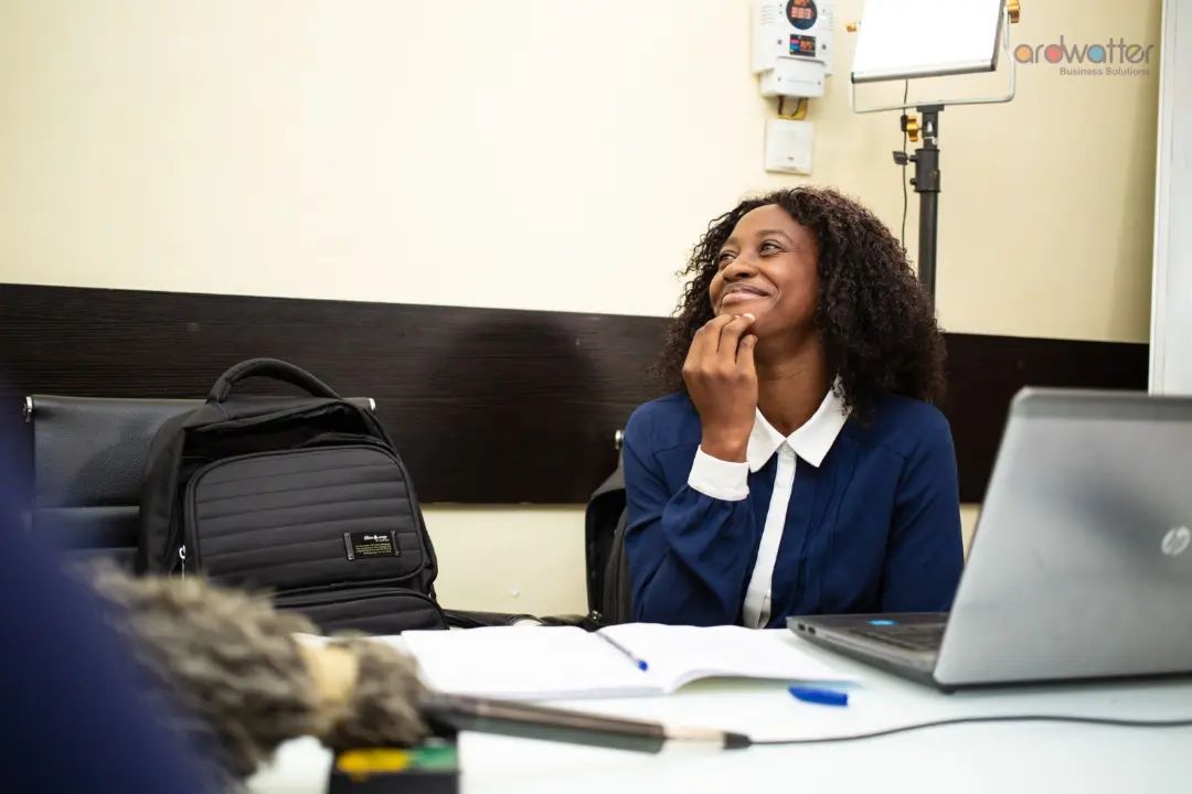 CubeHubNG's tweet photo. Smile your way into a productive week by utilizing our meeting rooms for all your business needs. 😄

Credit: @ardwatter
.
.
#MeetingRoomExcellence #samomatseye I have my evidence #BusinessSolutions #StartStrong  #servicedandvirtualoffice #flexibleofficespaces #cubehubng https://t.co/iZqhVetcN2
