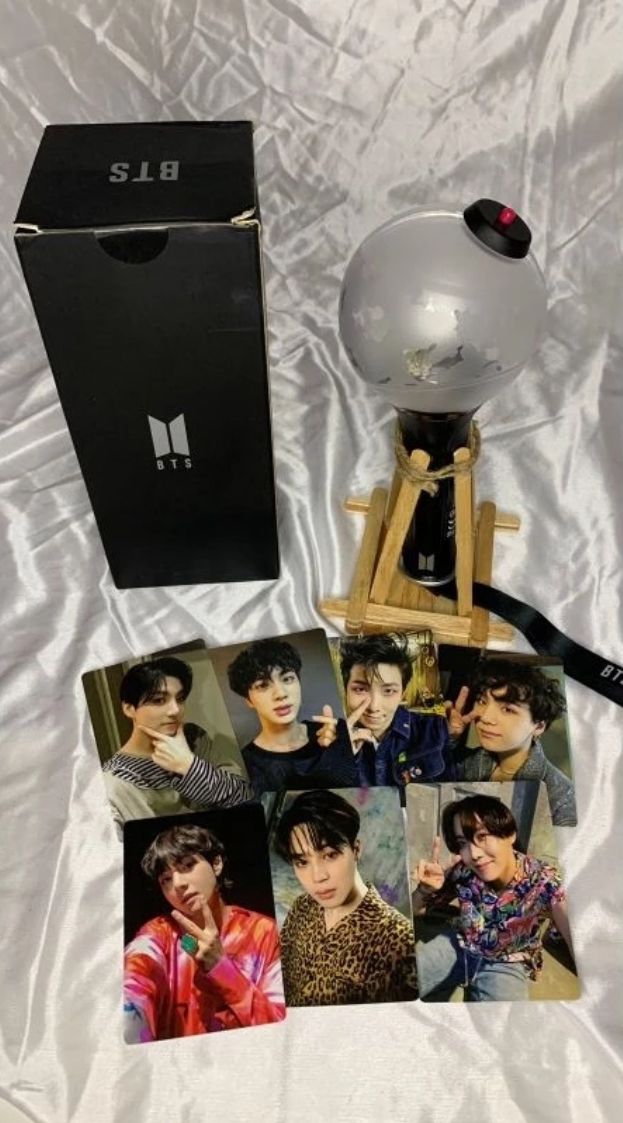 gyulatte12's tweet image. Bantu temen
WTS LS BTS versi 3
725k
Good condi
Dom Blora Jateng
Bisa oren free ong
official connect wevers

Link co di komentar ya
#LSBTS
#Army
#LightstickBTS