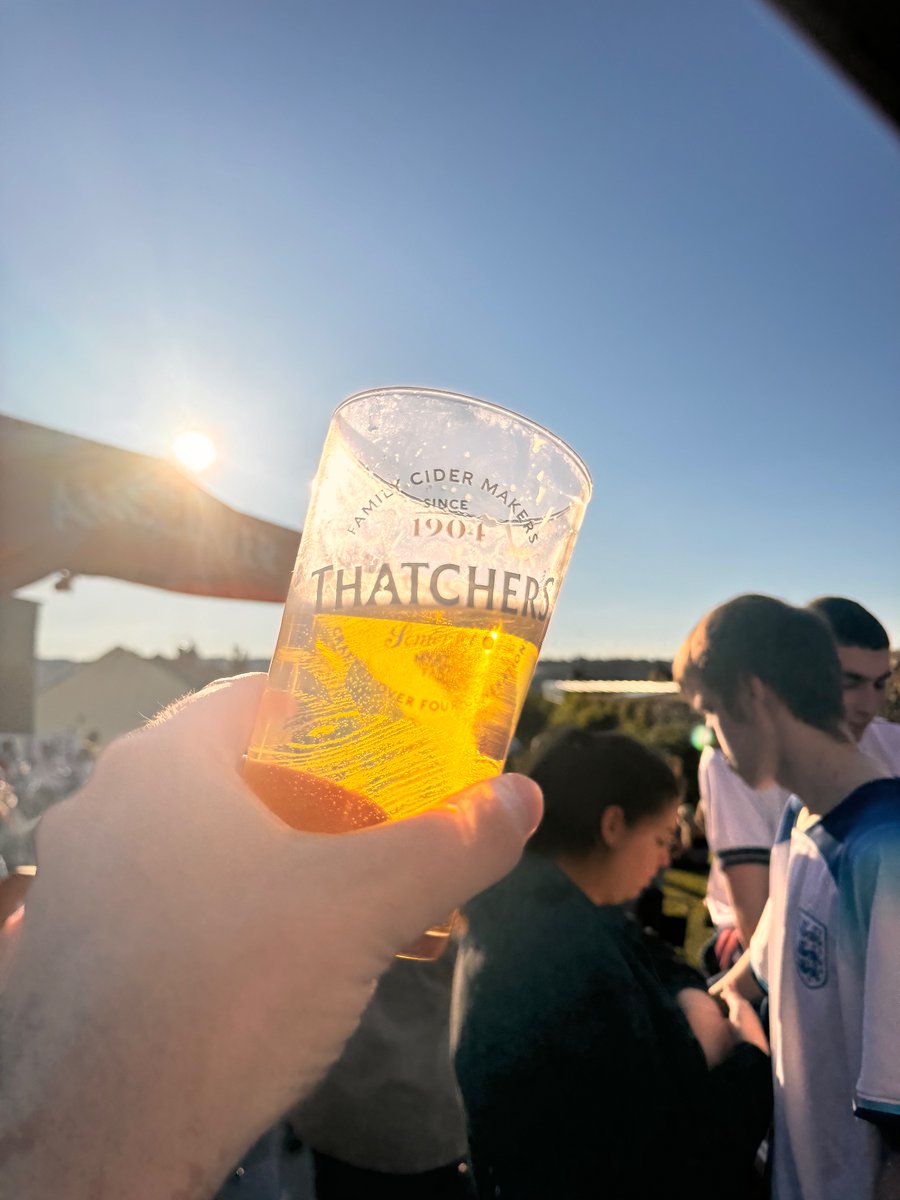 JakeLounger's tweet photo. @AlexReilley1 @thatchers_cider @threelionsfcbs3 Top tournament tipple. https://t.co/ICNPid2NyH