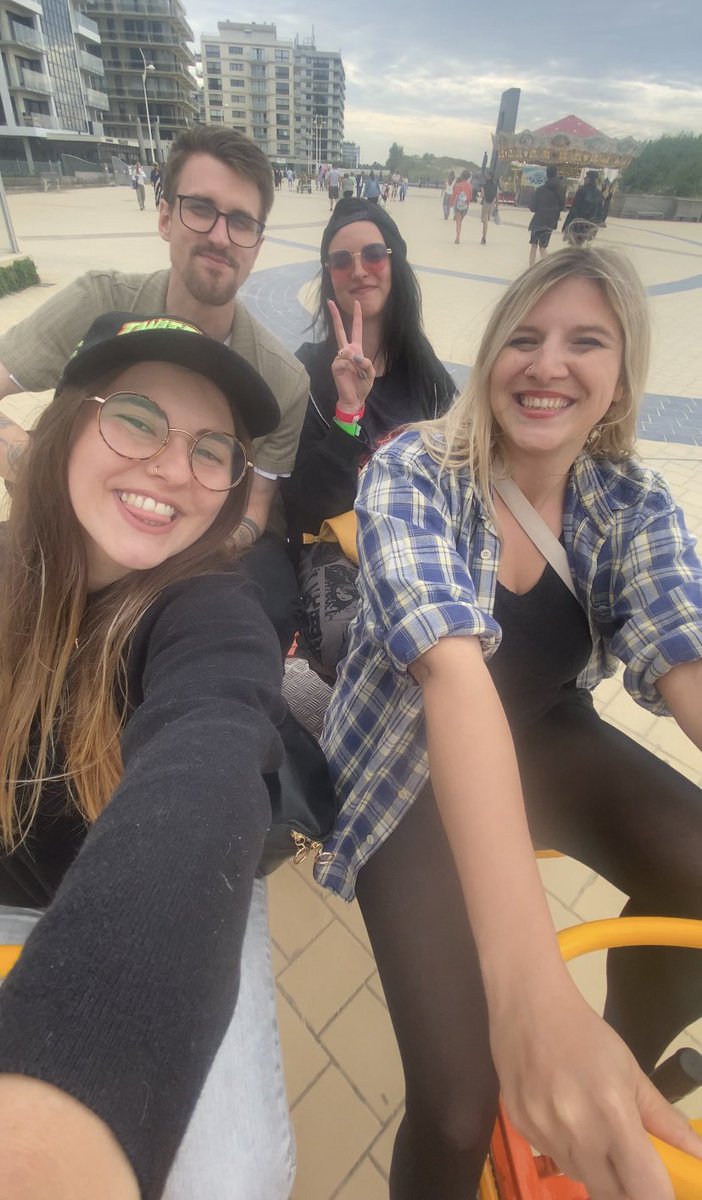 L🦞bster tweet media