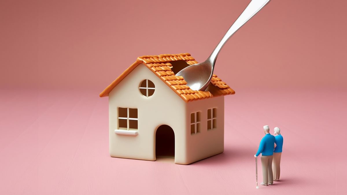 KNBnotariaat's tweet photo. De gedachte om bij opname in een verpleeghuis ‘je eigen huis te moeten opeten’ is voor veel mensen een schrikbeeld. Daarom kennen veel testamenten een #Wlz-clausule. Is dat nog wel te verdedigen nu de ouderenzorg onbetaalbaar dreigt te worden? https://t.co/Yjvg4OFlte https://t.co/vSMicybHO8