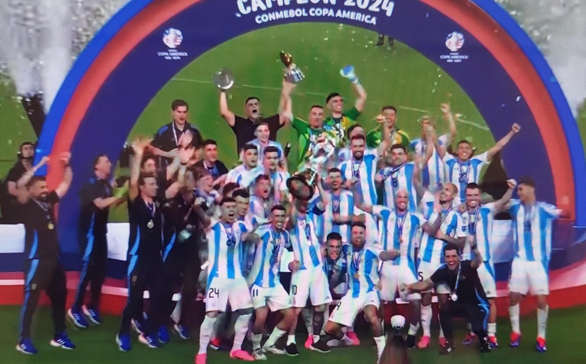 MicromouseTT's tweet photo. ¡¡Felicidades @Argentina !! 
Una #CopaAmerica2024 muy disputada frente a un rival muy grande. Bienvenida 16ª!! https://t.co/inNhAmYPg6