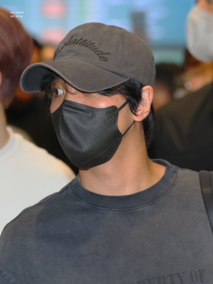 appreciation thread for #haechan beautiful honey skin