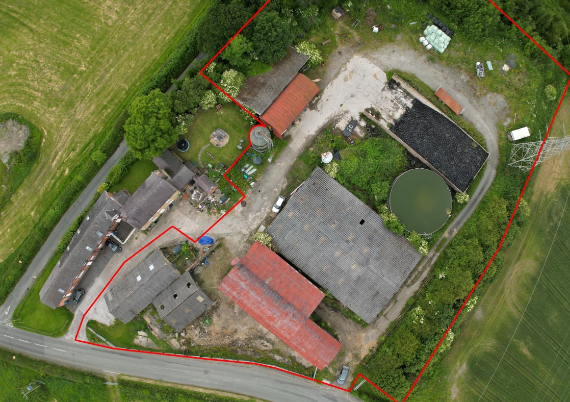 Forge_Property's tweet image. For sale farmyard and buildings of around 1.93 acres in Coedpoeth, Wrexham. Llidiart Fanny Farm comprises extensive hardstanding with 7 farm buildings, total area of 16,586 sq. ft. Offers sought around £525,000. forgeproperty.co.uk/blog/farmyard-…
#forgeproperty #farmyardforsale #Wrexham