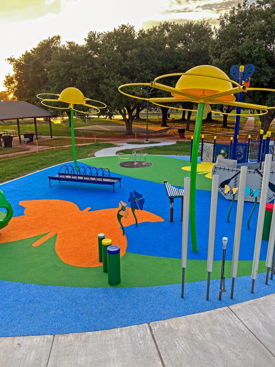 RosehillTPV's tweet photo. [3/4]Our wet-pour surface contains no harmful materials, does not leach pollutants into the environment, and is non-toxic and non-allergenic, adhering to internationally recognised standards. https://t.co/230jjNTRoT