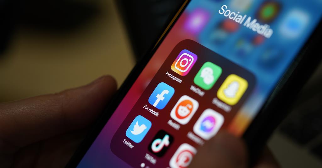 Suttonsolicito's tweet photo. Magistrate warned over Facebook comment: Judiciary guidance cautions office holders not to repond to ‘inaccurate’ social media comments. https://t.co/WBgDyxmW3W https://t.co/ptgFVmoppD