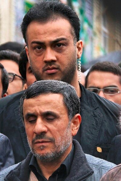 charmanbahari's tweet photo. شهید مدافع حرم 

عبدالله باقری

شهادت :

صبح تاسوعای حسینی سال ۱۳۹۴

روحش شاد

💐  🌺  🍀  🏵

#شهید_عبدالله_باقری

#دکتر_محمود_احمدی_نژاد 

#کمال_همنشین https://t.co/9XZI5Hz8Ky