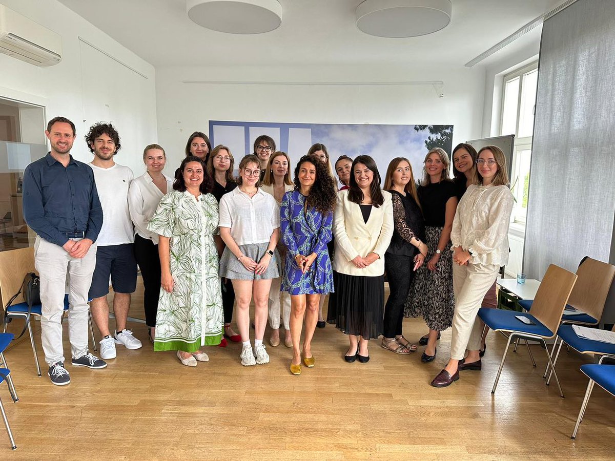 European Democracy Youth Network tweet media