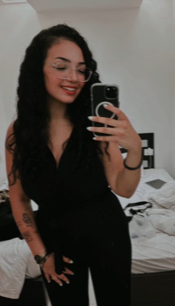 Marianne tweet media