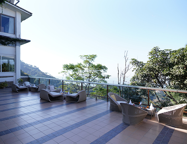 RiseManVibe's tweet image. Safarnama🌴

TIMBER TRAIL HEIGHTS &amp;amp; TERRACES

Situated above the Timber Trail Resort, our #Parwanoo resort, offers a bird&apos;s eye view of the entire valley. Residing in a fascinating location amidst the Shivalik range, this Parwanoo resort is accessible by a cable car ride. which…