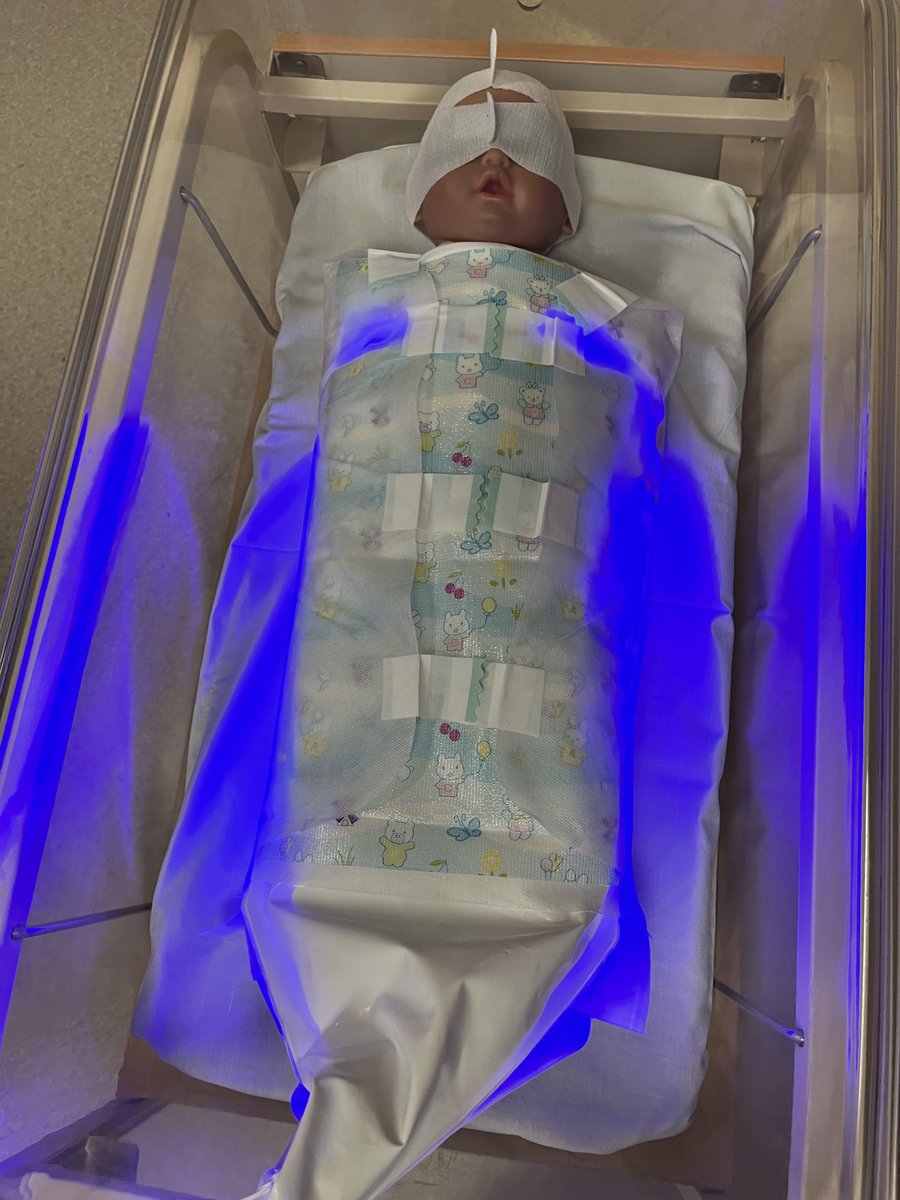 Phototherapy at home is is now available for babies born with jaundice. The pilot is currently being trialled with mums, who have given birth at the Queen Elizabeth University Hospital. nhsggc.scot/home-care-pilo…