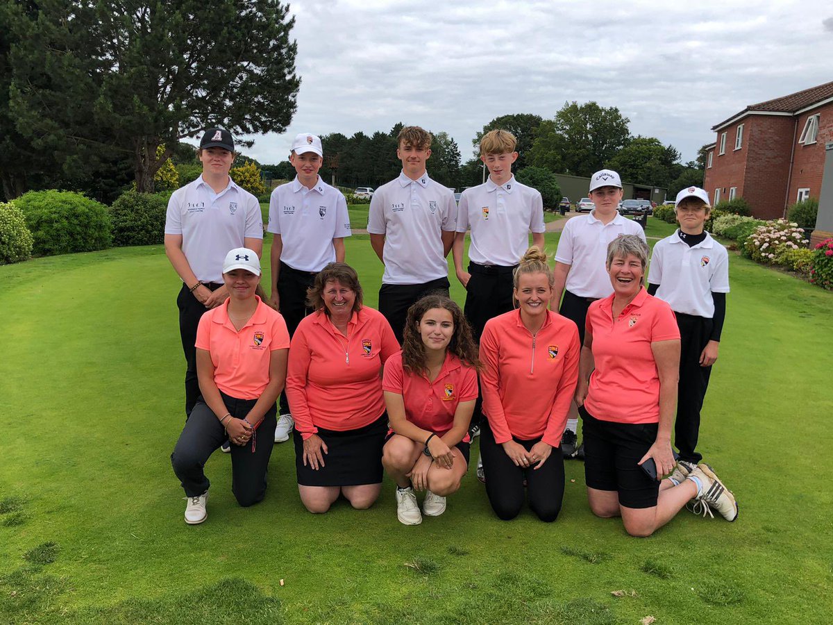 NCGU1908's tweet image. A select junior team played against @nlcga in a friendly match on Sunday at Wensum Valley Golf Club. It was a highly enjoyable event, with the boys emerging victorious.

Thank you to the Norfolk ladies and Wensum Valley GC for a wonderful day.