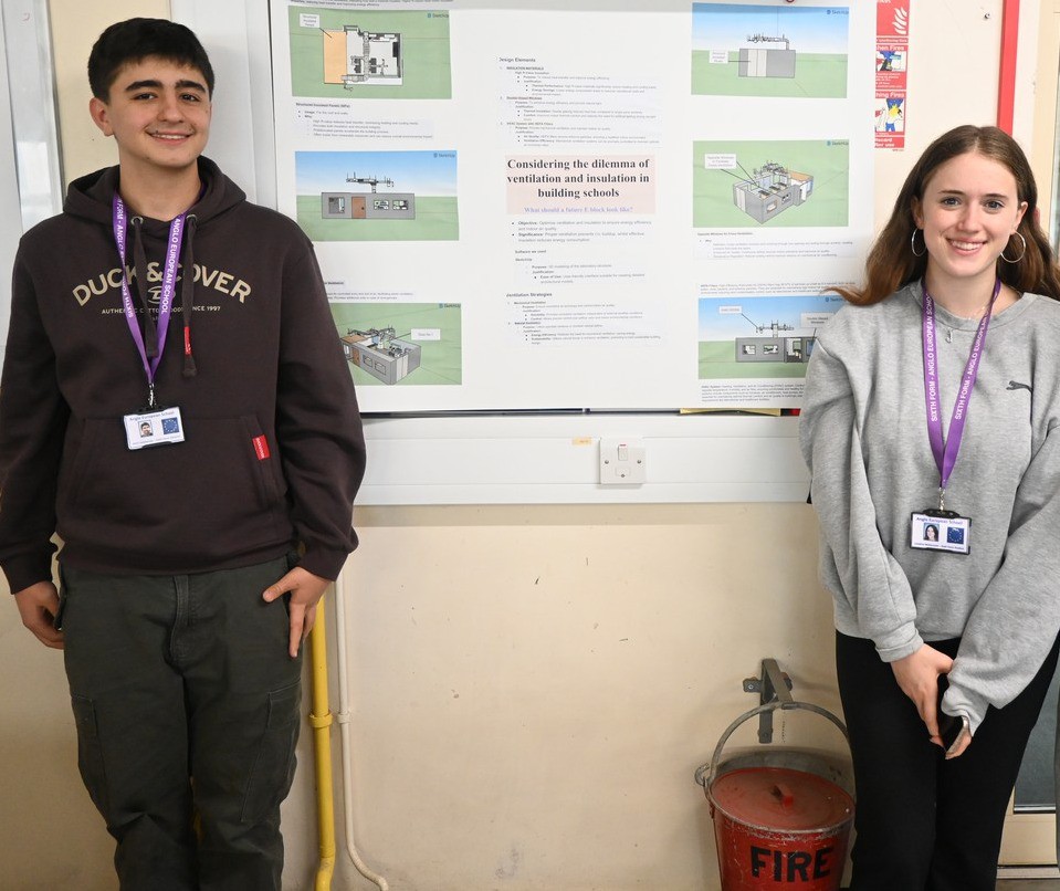 angloeuropean73's tweet image. 🔍Our Sixth formers teamed up to investigate two of our buildings, researching ventilation, energy efficiency and more. Some students even designed a future lab for E block&apos;s reconstruction! 🔍

An invaluable lesson for future collaborations and personal growth.

#IBScience