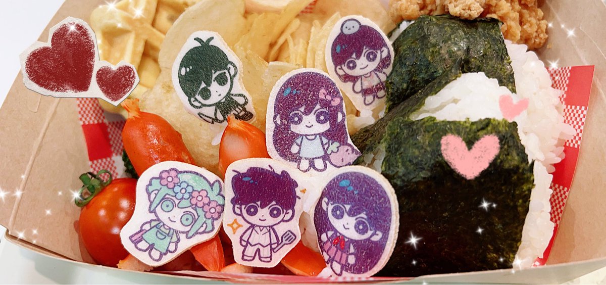 beinaixuetu's tweet image. #OMORIカフェ #OMORI 
甜品真的很可爱！都不舍得吃！摸了点便签，狠狠留念一下！