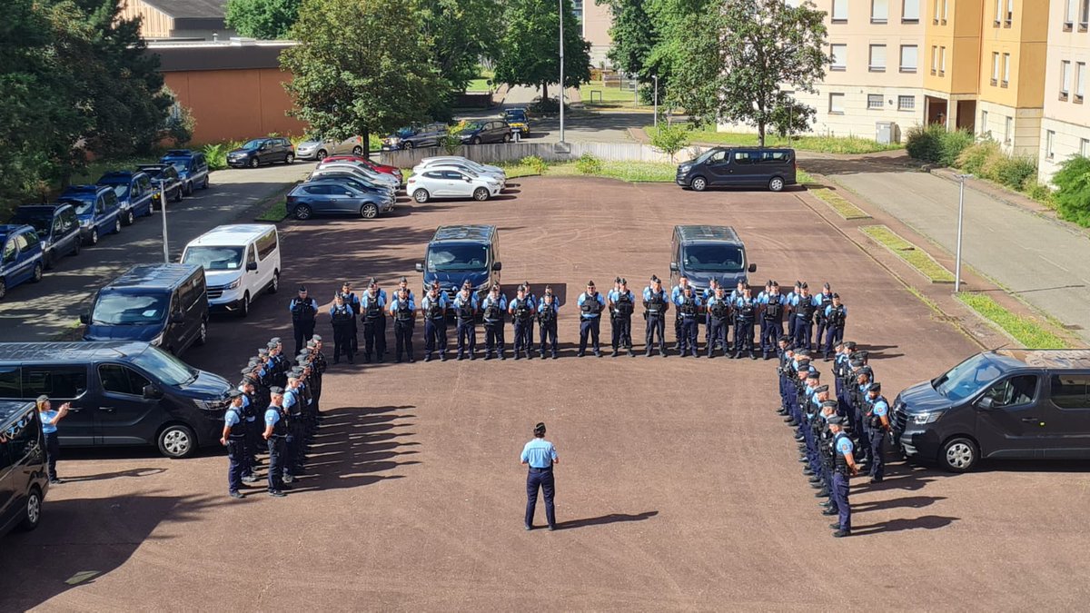 #JOP2024 🏟️ Les #gendarmes de province montent à #Paris !
Ils viennent de tous les départements métropolitains pour participer à la sécurisation des jeux olympiques !
#ÀlintérieurDesJeux