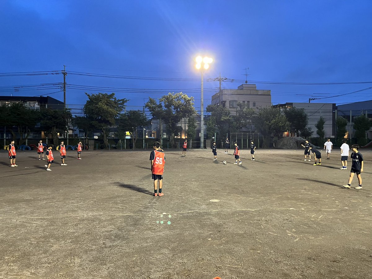fc_onesense_m's tweet photo. 何を考える？

ぜひ練習体験会へ‼️
https://t.co/xN7gJf6myV

#センス #テクニック #ハート #夢 #誇り #勇気 #優雅 #知恵 #選手育成型クラブ #ジュニアユース #ワンセンス武蔵野 #東京 #立川 #昭島 #日野 #国立 #羽村 #武蔵村山 #ワンセンス西湘 #神奈川 #ワンセンス #onesense https://t.co/RxUVJNQ1tG