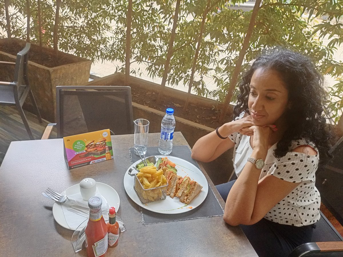 afieaf85's tweet photo. #klarestaurantweek https://t.co/rjqVZBBPpI