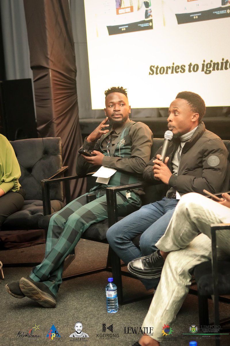 KgorongFilmFest's tweet photo. Panelists at the Kgorong Film Festival discussing the critical role of wardrobe in filmmaking and its powerful impact on storytelling. 🎥✨ 

#KgorongFilmFestival #FashionEdition #WardrobeInFilm #Storytelling #FilmArt #11_12july2024 
#storiestoigniteyourartbeat https://t.co/zzkccautgt