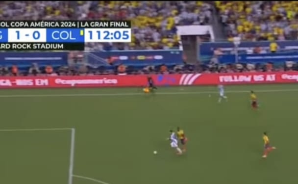 Una patada, roja y a penales.

Pero la hijueputa inocencia nos gana.