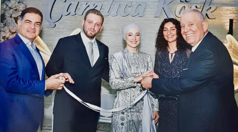 NaciCinisli's tweet photo. Çok kıymetli kardeşim Adnan Şencan Bey’in sevgili kızı Gökçe Nur ile değerli damadımız Mehmet’in nişan yüzüklerini İbrahim Şencan Bey Ağabeyimle birlikte takma mutluluğunu yaşadım.

Allah tamamına erdirsin.

Mutluluklar dilerim. https://t.co/U63PI2xZbi