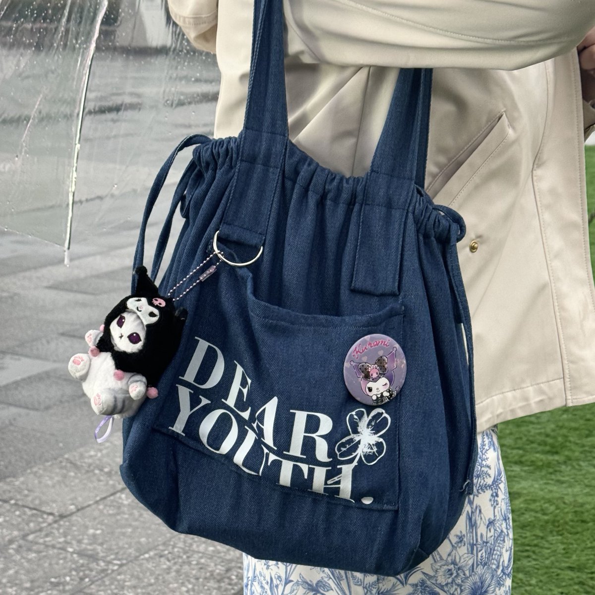 anl_studios's tweet photo. — dear youth and dear dream bags by anl studios 🫧

shoulder bag  - ₱ 650/ea

doo: 7/18 or once all slots taken
dop: 50% july 20, balance once onhand

details on form, limited slots only! will arrive before tds3 manila

🔗: https://t.co/YcE9dFOW2d

# wts lfb ph
#TDS3_in_MANILA https://t.co/rkQeLA3RpR