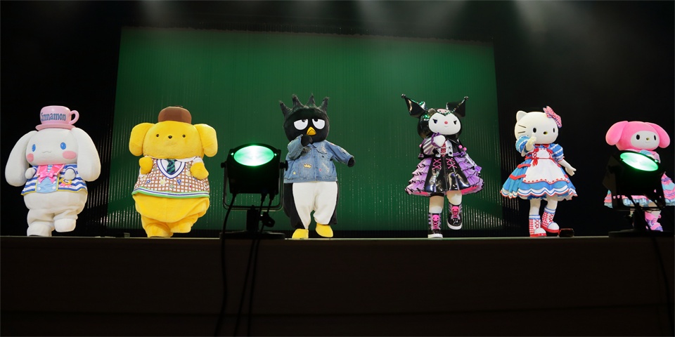 本日無事に初演を迎えたサンリオキャラクターズ ファミリー 本日無事に初演を迎えたサンリオキャラクターズ ファミリー