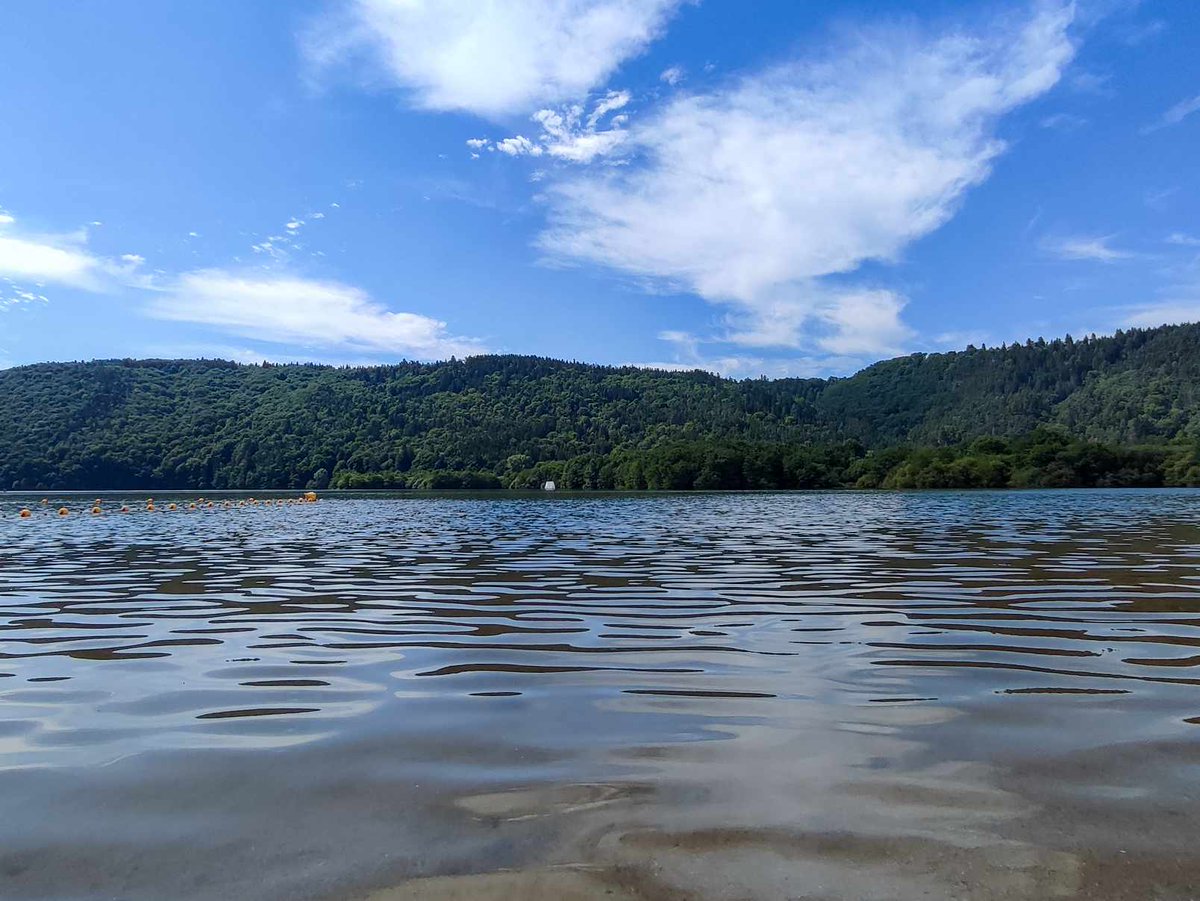 otmurol's tweet photo. #meteo à Chambon-sur-lac le 15 juillet à 12h, temps légèrement dégagé pour le moment, mais orages prévus dans l'après-midi. ⛅️⛅️🌩️⛅️
Température actuelle : 26°
@otsancy @MeteoSancy https://t.co/reebA5Qm2A