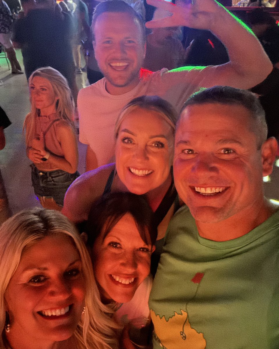 AliciaMParker1's tweet photo. 16th Annual #HitOneforHop in the books! Love this crew and proud to play a part. 🏌️🫶⛳️ @AmericanCancer #CancerResearch
#CancerAwareness https://t.co/yKqHBPG4CV