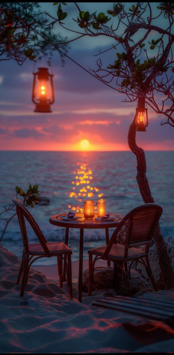 عرضوا صدري ذعاذيع الهبايب 
 لاحقٍ قلبي من الأيام حره 
كنّه يقلب على حمر اللهايب
لا ذكر واحدٍ لله دره 
ماخذٍ روحي و ناهبها نهايب 
جعلها من بينه وبين المضره
اذكر اني ماخذه قلبه غصايب
والوحيده في مداره والمجره
ما يجارني طويلات الذوايب
ولا تنافسني من النسوان حره