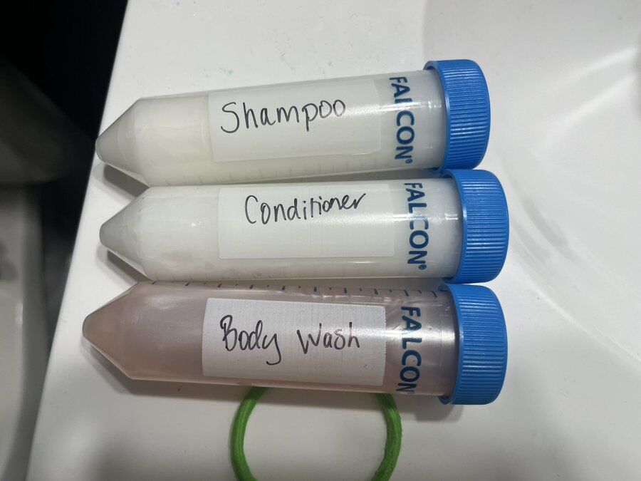 ScienceWithAli's tweet image. What&apos;s in a biologist&apos;s bag when traveling for a conference..
#sciencehumor #biologyfun #lablife #academia #academ #AcademicChatter